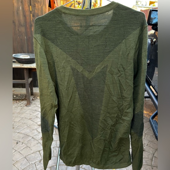 Men’s SMARTWOOL green, long sleeve base layer. Size M - Picture 3 of 3